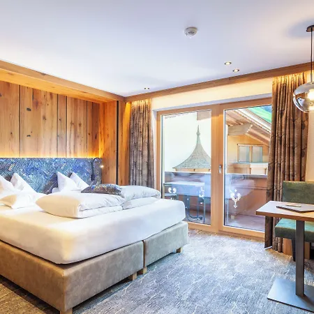 Jaeger Hotel 4*