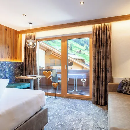 Jaeger Hotel