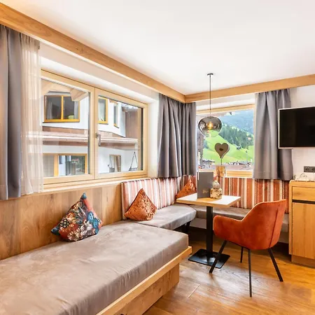 Ξενοδοχείο Jaeger 4*